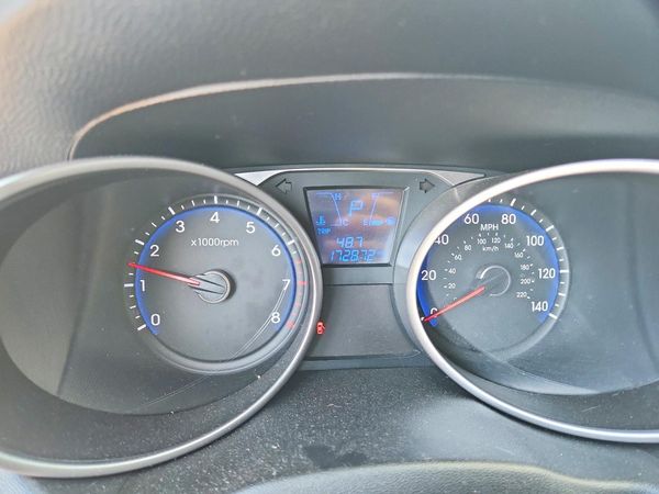 2015 HYUNDAI TUCSON