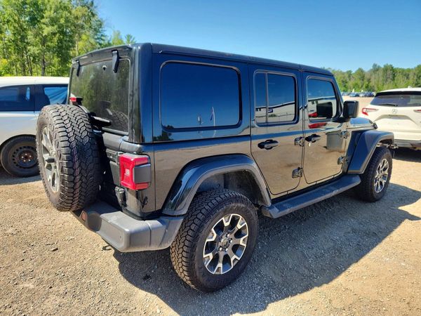 2025 JEEP WRANGLER Sahara