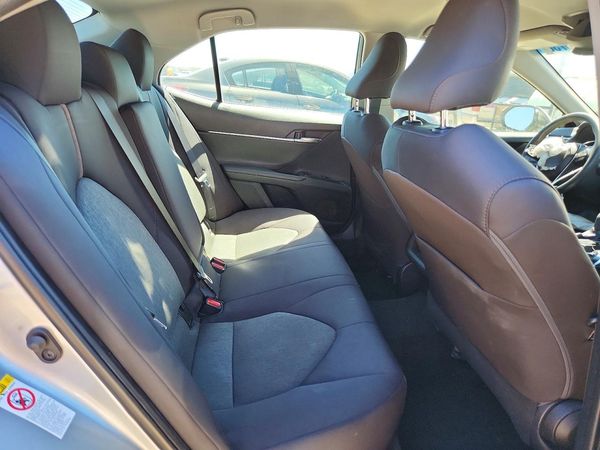 2018 TOYOTA CAMRY