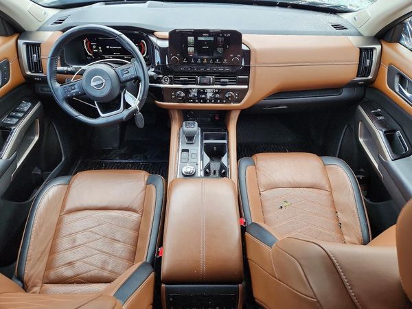 2022 NISSAN PATHFINDER Platinum