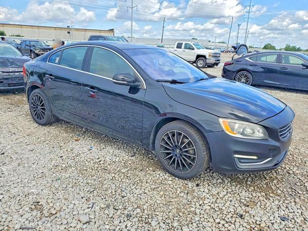 2015 VOLVO S60 Premier (non R design)