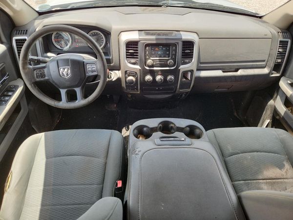 2017 RAM 1500 SLT