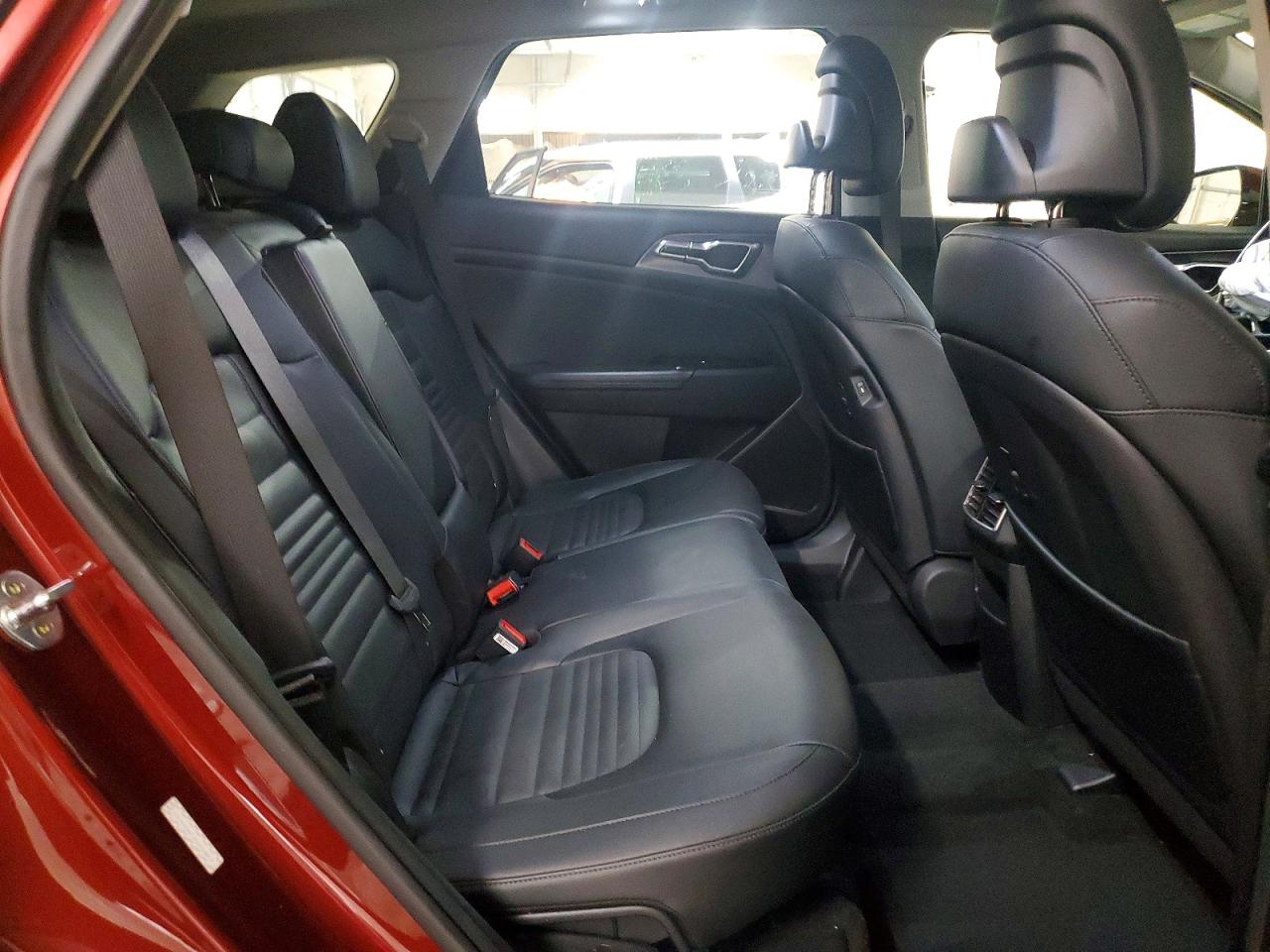 2023 KIA SPORTAGE SX-PRESTIGE or SX-P