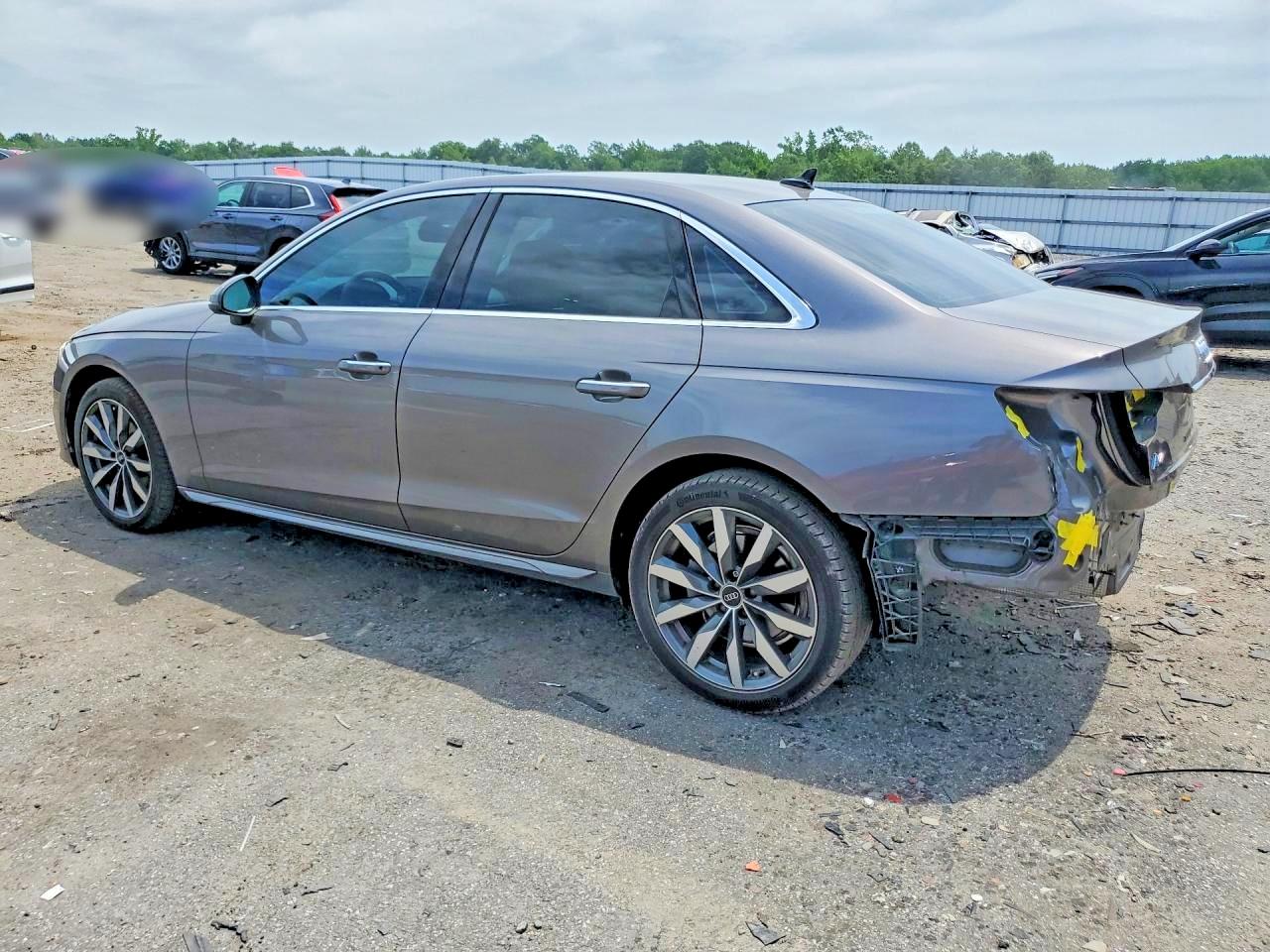 2022 AUDI A4 quattro Premium Plus