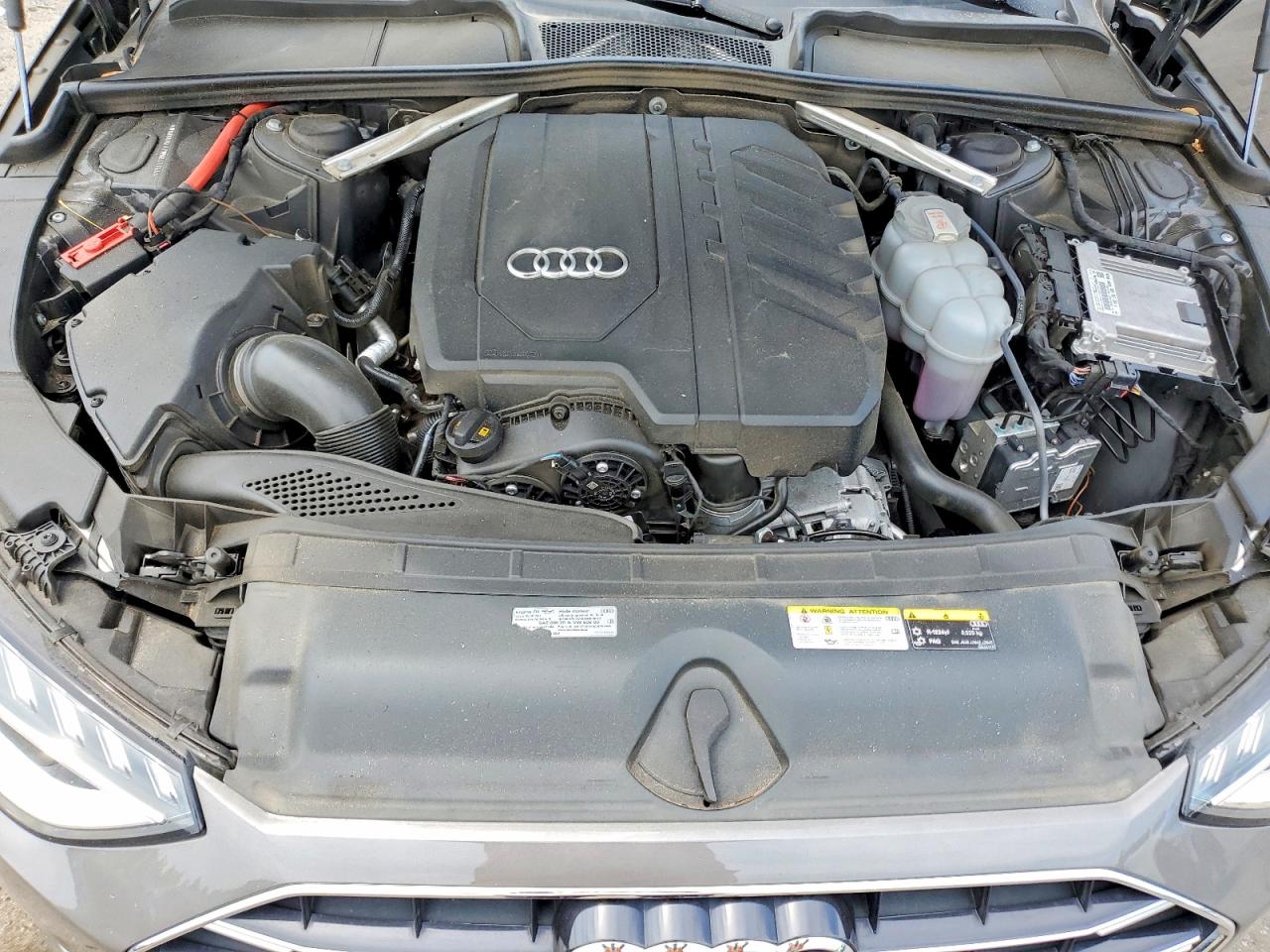 2022 AUDI A4 quattro Premium Plus