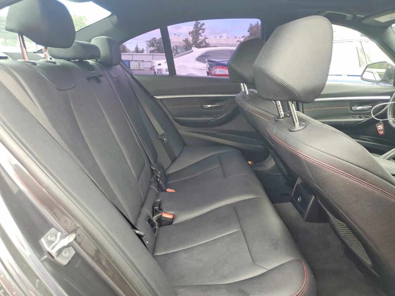 2018 BMW 330