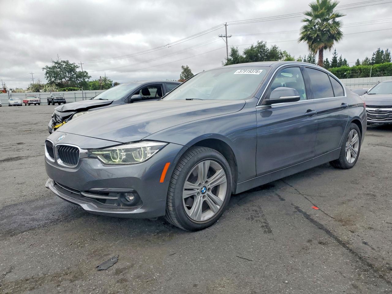 2018 BMW 330