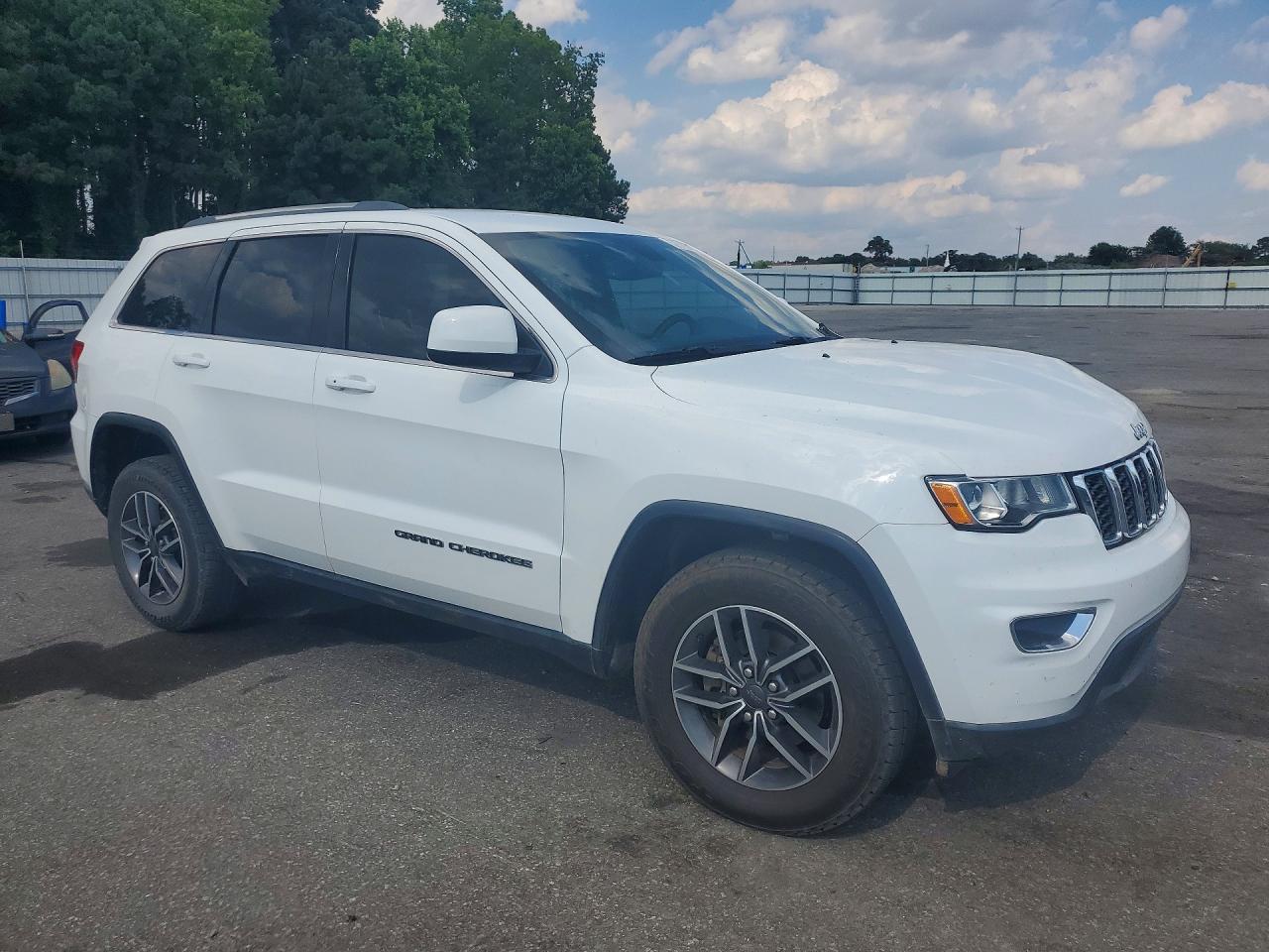 2019 JEEP GRAND CHEROKEE LAREDO 4X4