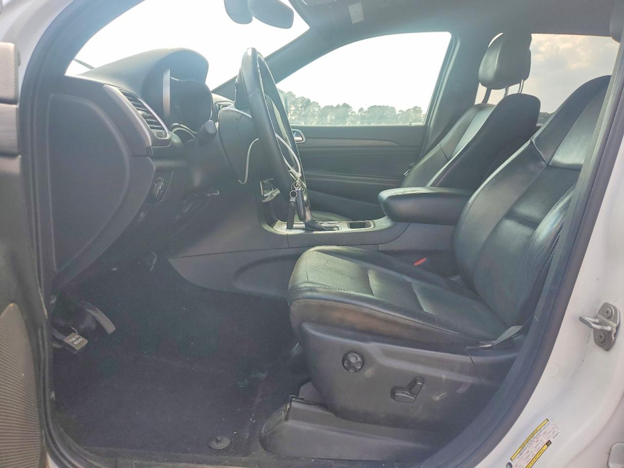 2019 JEEP GRAND CHEROKEE LAREDO 4X4