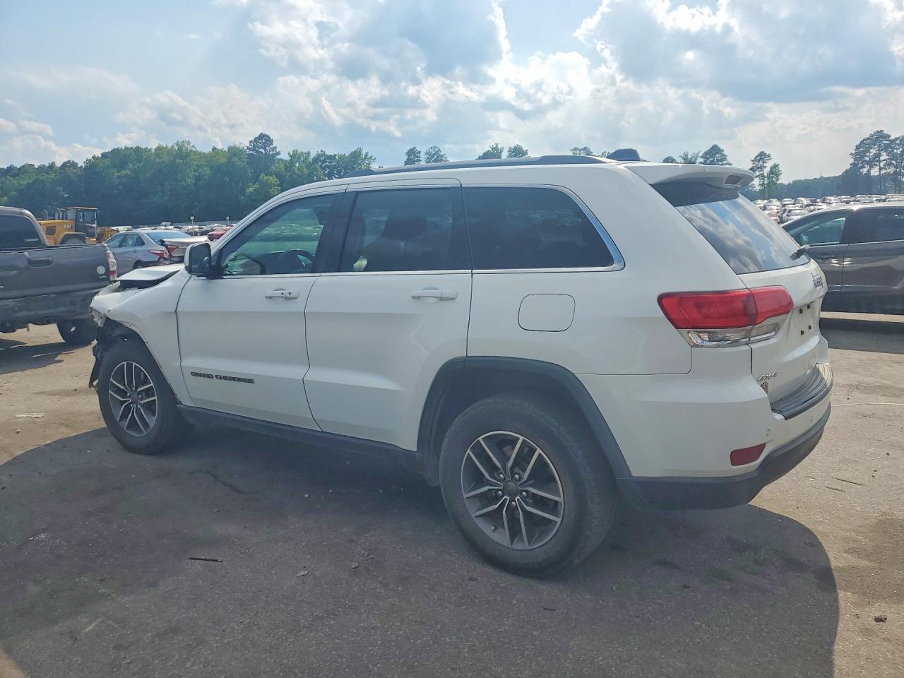 2019 JEEP GRAND CHEROKEE LAREDO 4X4