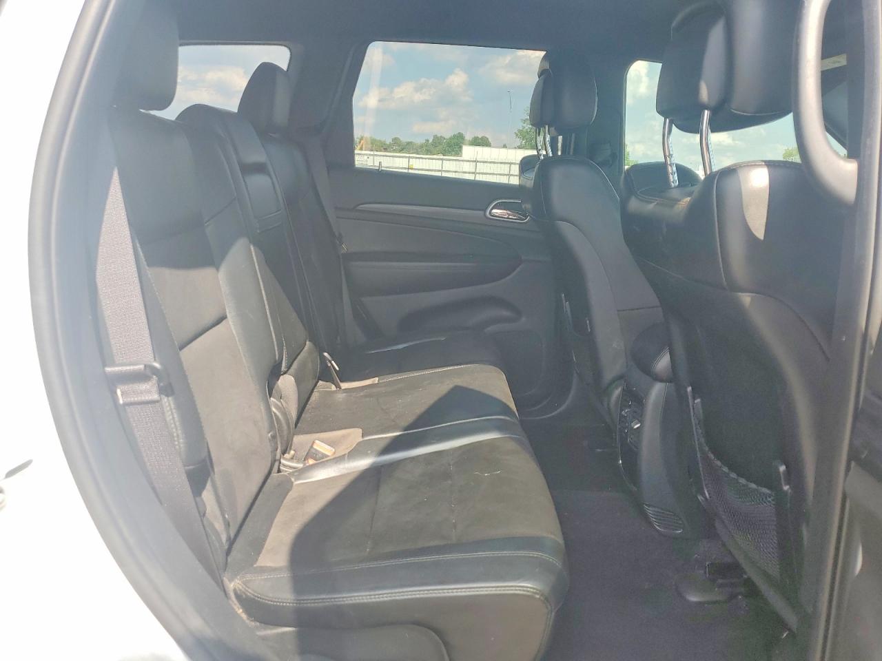 2019 JEEP GRAND CHEROKEE LAREDO 4X4