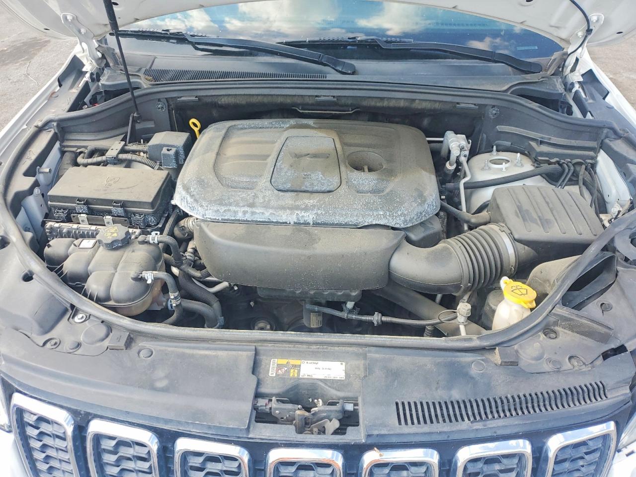 2019 JEEP GRAND CHEROKEE LAREDO 4X4