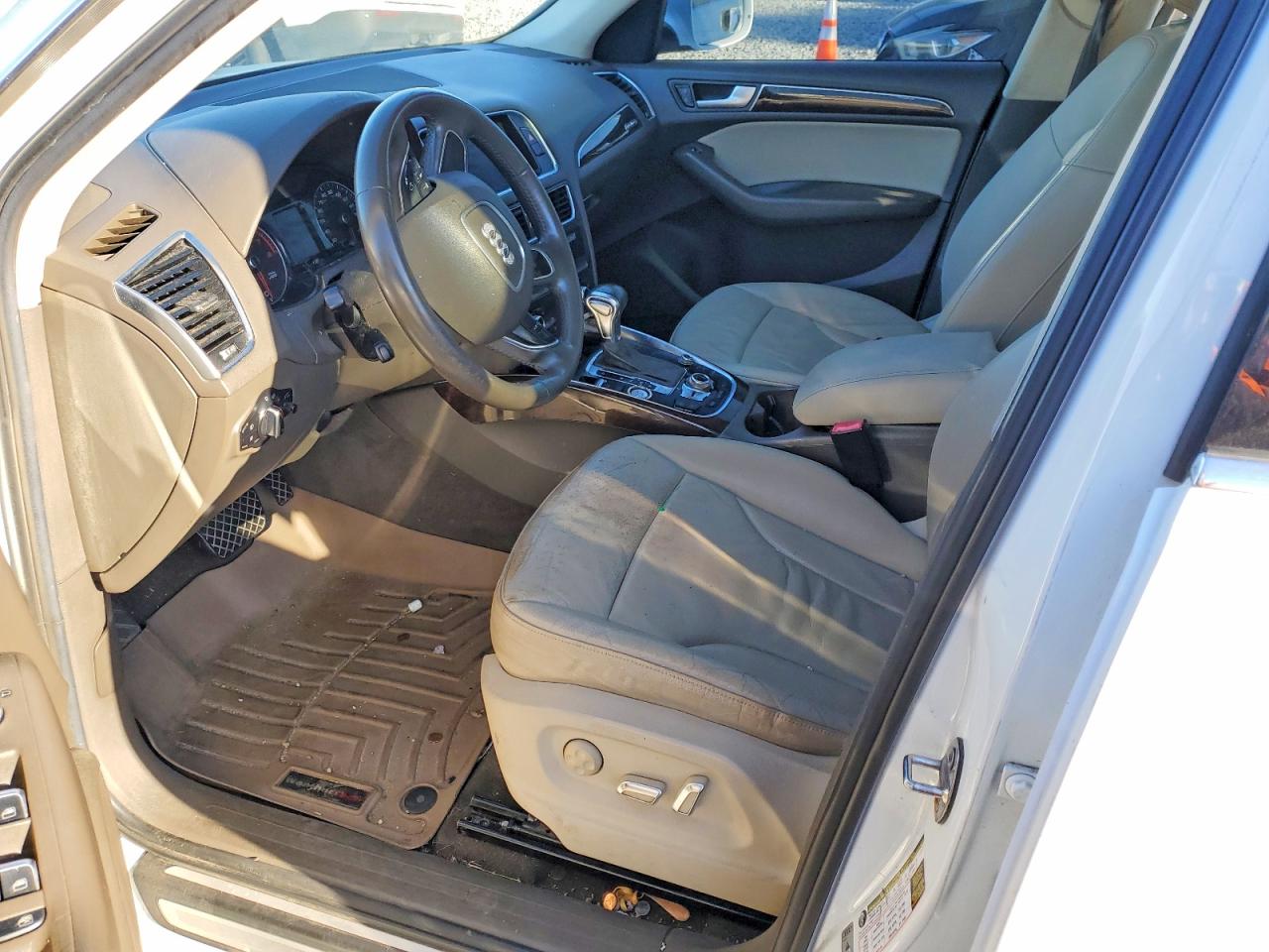 2013 AUDI Q5 Premium Plus