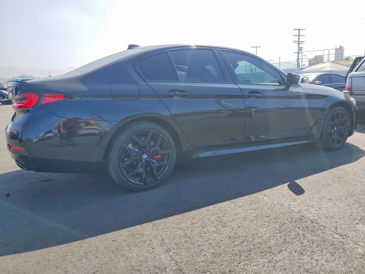 2023 BMW 530