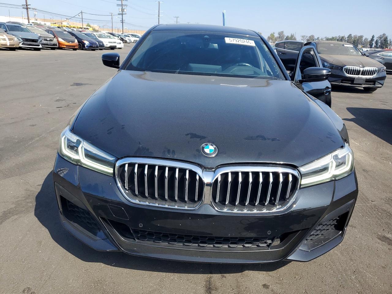 2023 BMW 530