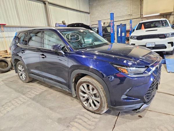2024 TOYOTA GRAND HIGHLANDER