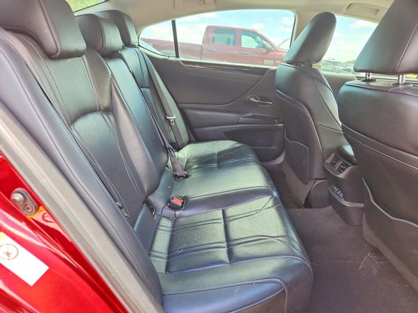 2019 LEXUS ES 350