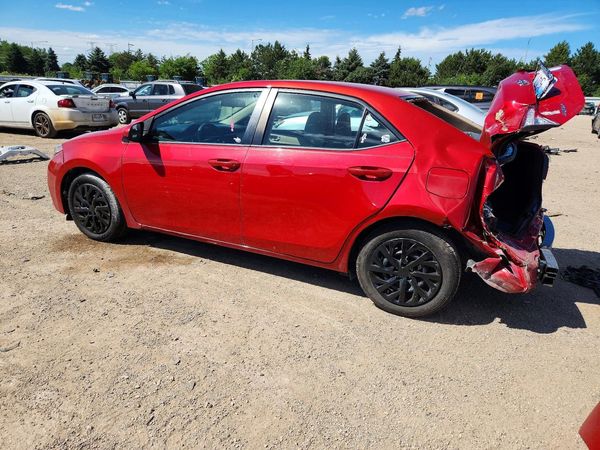 2015 TOYOTA COROLLA