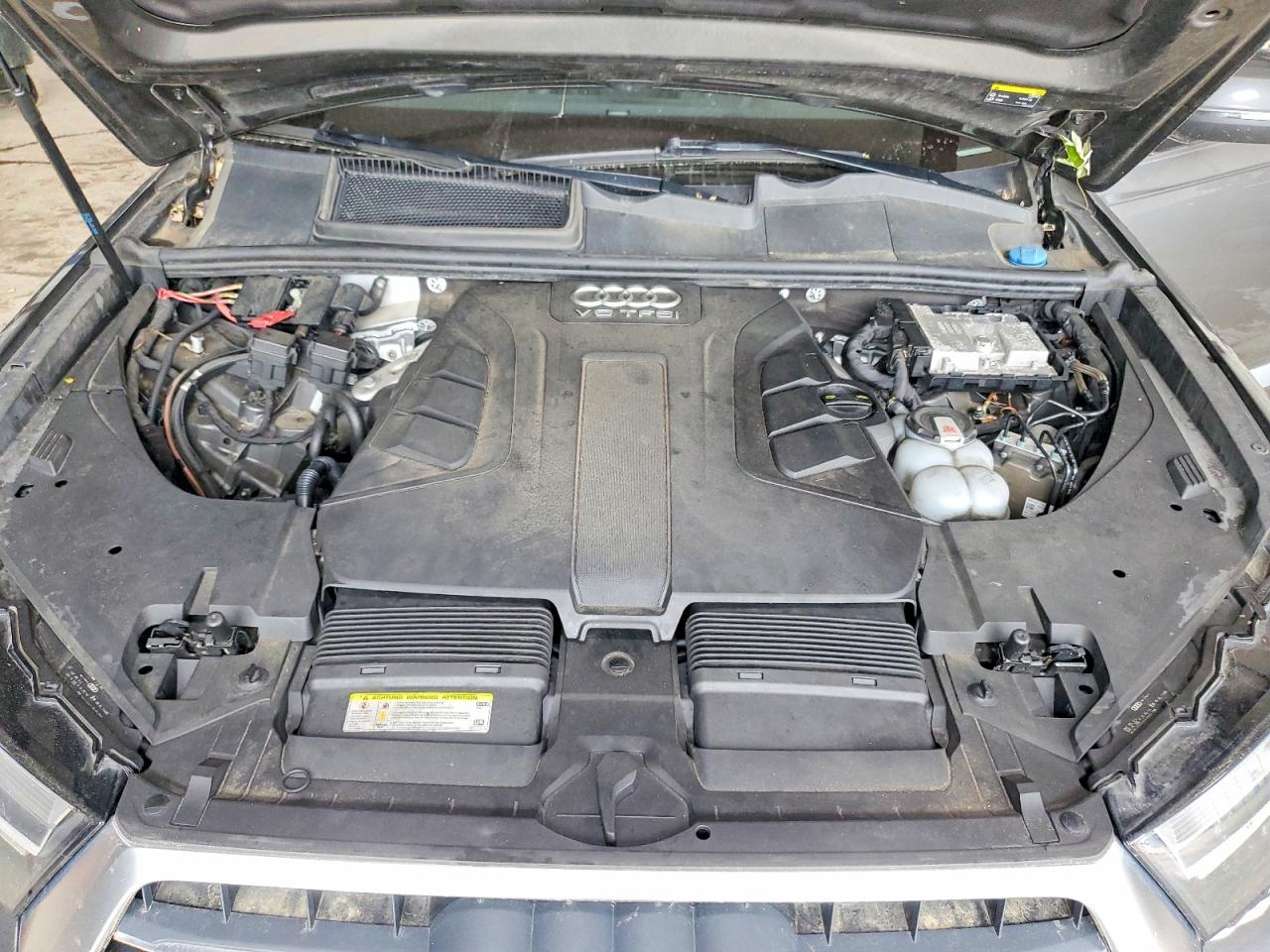 2018 AUDI Q7 quattro Premium Plus