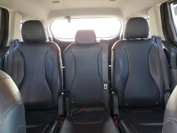 2025 KIA CARNIVAL EX