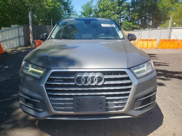 2017 AUDI Q7