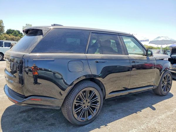 2026 LAND ROVER RANGE ROVER SE