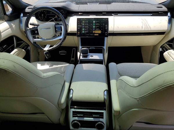 2026 LAND ROVER RANGE ROVER SE