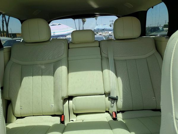 2026 LAND ROVER RANGE ROVER SE