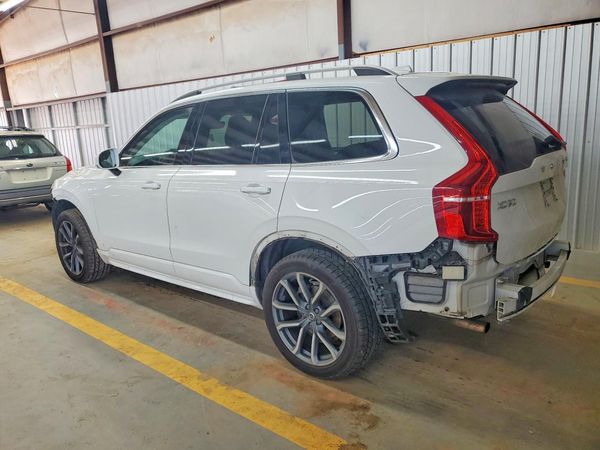 2019 VOLVO XC90 Momentum — DSRA