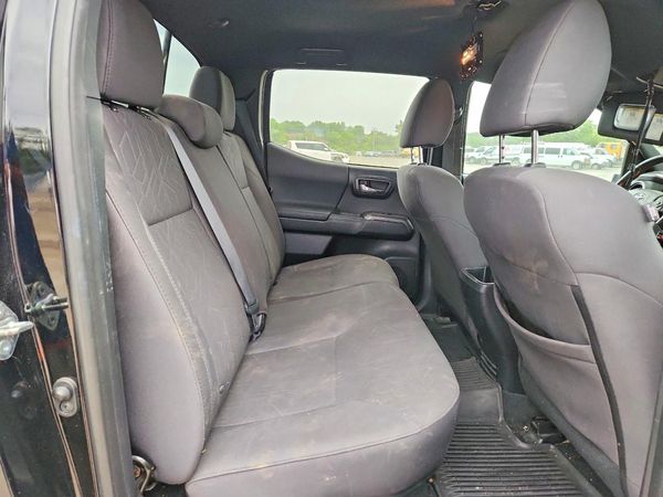 2017 TOYOTA TACOMA