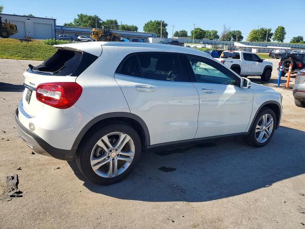2016 MERCEDES-BENZ GLA GLA250-4M