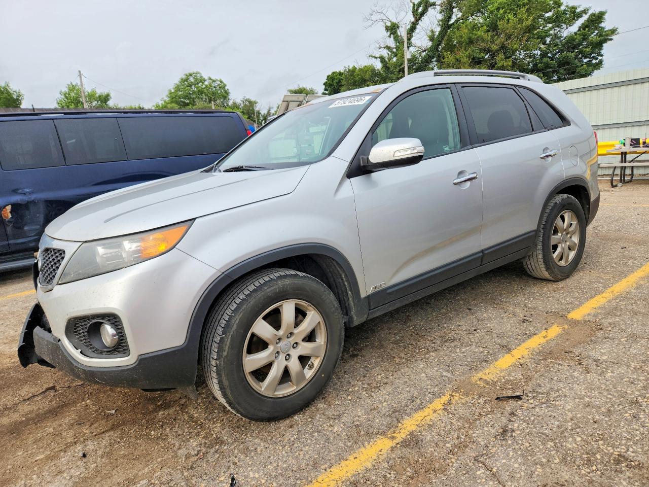 2013 KIA SORENTO Base / LX