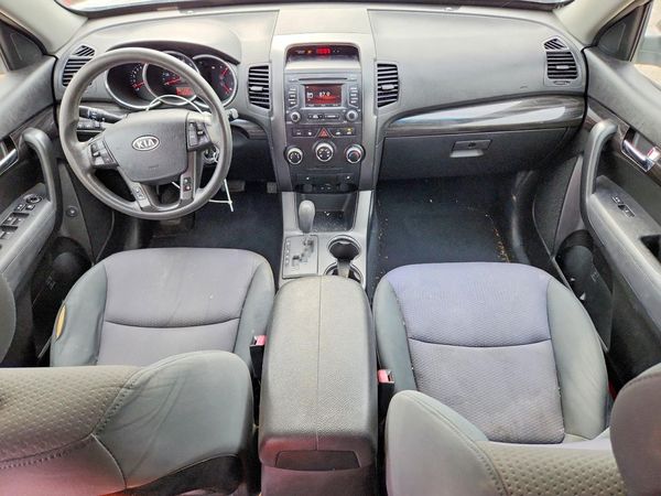 2013 KIA SORENTO Base / LX