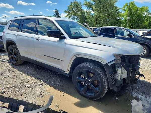 2021 JEEP GRAND CHEROKEE Laredo