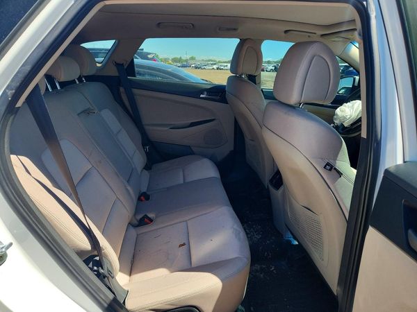 2017 HYUNDAI TUCSON