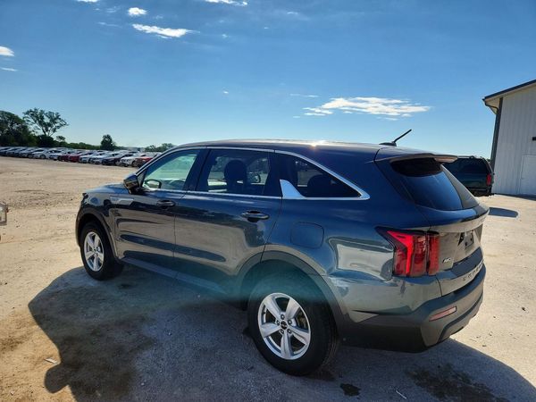 2022 KIA SORENTO LX