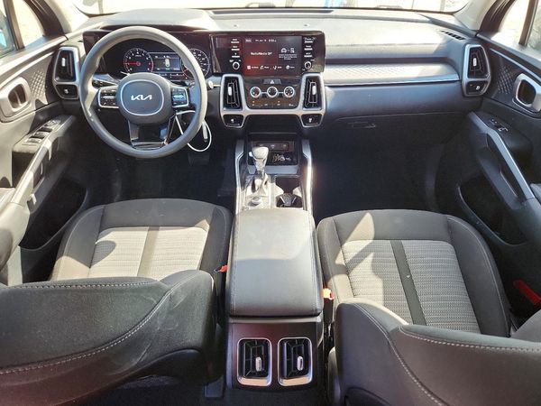 2022 KIA SORENTO LX