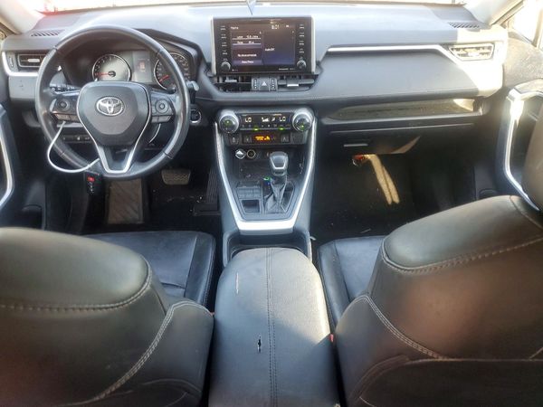 2019 TOYOTA RAV4 XLE AWD