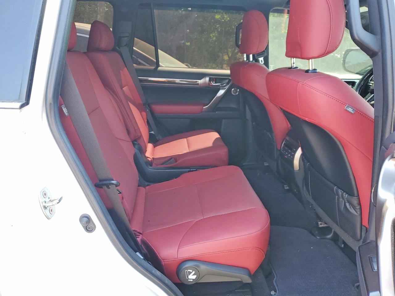 2023 LEXUS GX 460 Premium