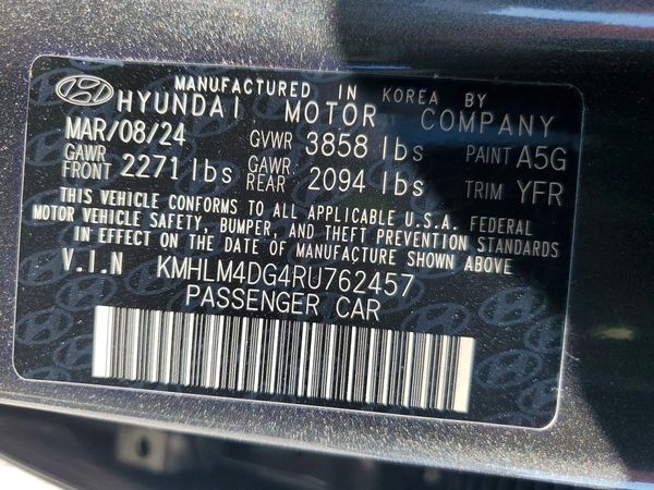 2024 HYUNDAI ELANTRA SEL
