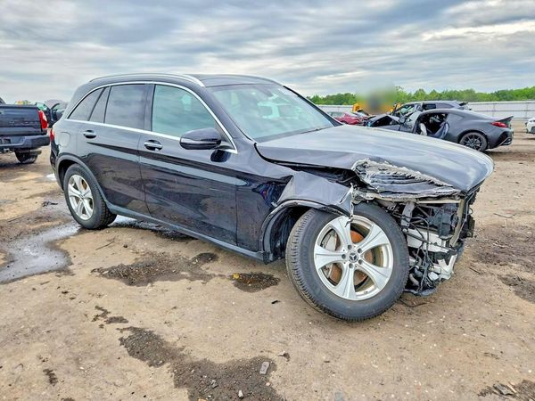 2018 MERCEDES-BENZ GLC GLC 300-4M