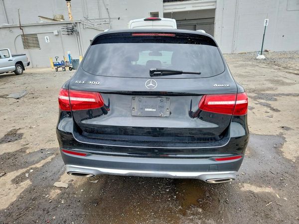 2018 MERCEDES-BENZ GLC GLC 300-4M