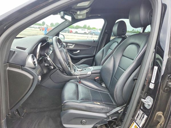 2018 MERCEDES-BENZ GLC GLC 300-4M