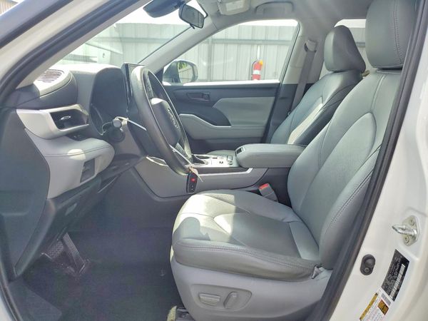 2020 TOYOTA HIGHLANDER L