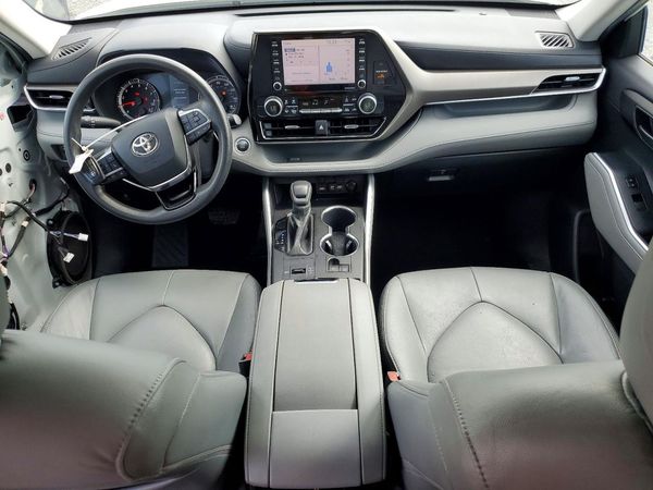 2020 TOYOTA HIGHLANDER L