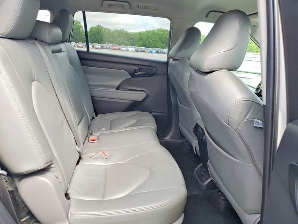 2020 TOYOTA HIGHLANDER L