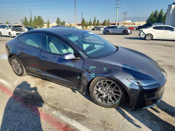 2025 TESLA MODEL 3