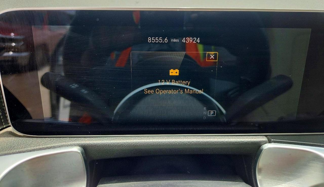 2021 MERCEDES-BENZ GLB GLB250-4M