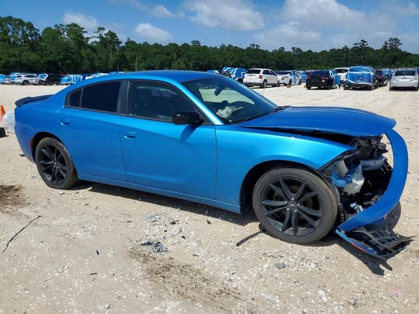 2018 DODGE CHARGER SXT