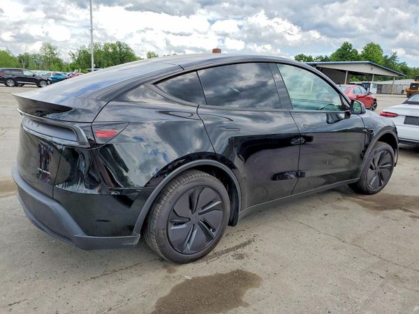 2026 TESLA MODEL Y